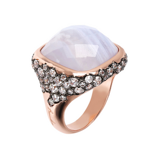 Anello Chevalier con Pietra Naturale Quadrata Sfaccettata e Pavé