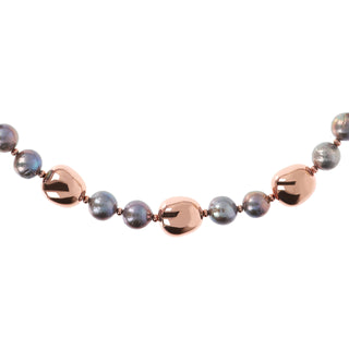 Collana Girocollo con Pepite Golden Rosé e Perle Coltivate d'Acqua Dolce Grigie e Rosa - Fabiani Gioiellerie