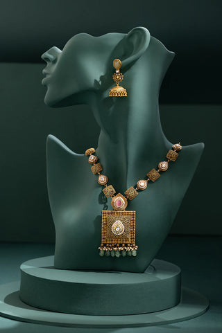 Collaborazioni Uniche tra Stilisti e Gioiellieri