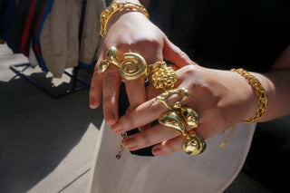 Gioielli in Tendenze Dallo Street Style al Red Carpet