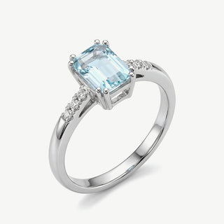 Anello Solitario con Acquamarina 0,70Ct e Diamanti 0,05Ct