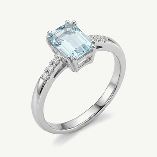 Anello Fabiani Gioiellerie con acquamarina in oro bianco 18kt
