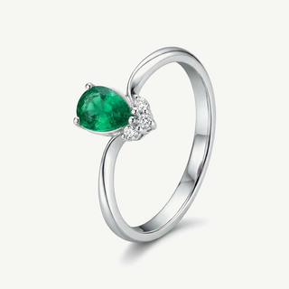 Anello Fabiani Gioiellerie con smeraldo in oro bianco 18kt