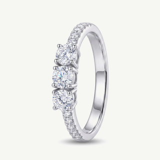 Fabiani heart ring with zircons in white gold