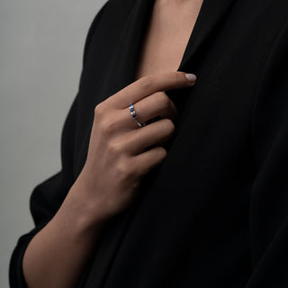 Anello Fabiani in oro bianco 18Kt con diamanti e zaffiri - Fabiani Gioiellerie