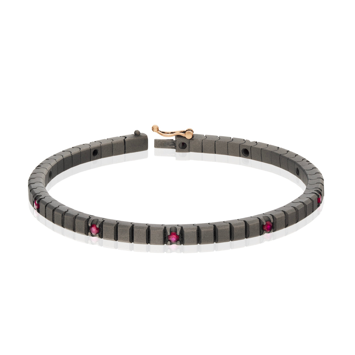 Bracciale T gioielli in titanio con rubini 0,60Ct – Fabiani