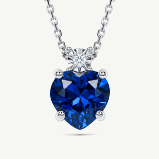 Collana Gemmarara in oro bianco 9Kt con pietra Cuore 0,85 ct e diamanti