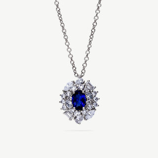 Collana con Ciondolo Margherita con Zaffiro 0,64Ct e Diamanti 0,77Ct