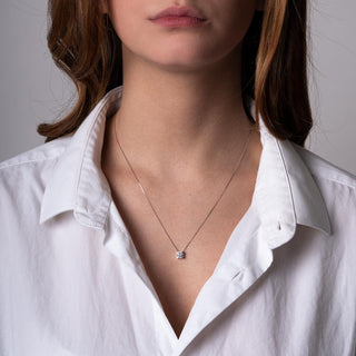 Collana Fabiani punto luce in oro bianco con zircone taglio carrè - Fabiani Gioiellerie