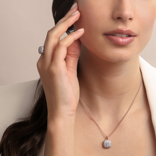 Collana Catena Rolo con Pendente Quadrato Pav� in Cubic Zirconia