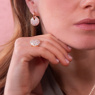 Anello Chevalier con Tondo Pav? in Cubic Zirconia